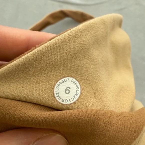 Align Reversible Bra - Size 6 - Picture 5 of 5